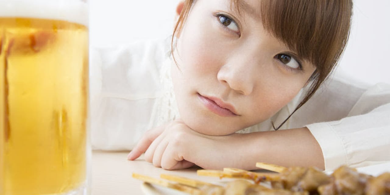 顔が赤くなる原因はアセトアルデヒド お酒で赤くなる人 ならない人 その違いはな Nikkei Style 顔が赤くなる原因はアセトアルデヒド お酒で赤くなる人 ならない人 その違いはな Nikkei Style