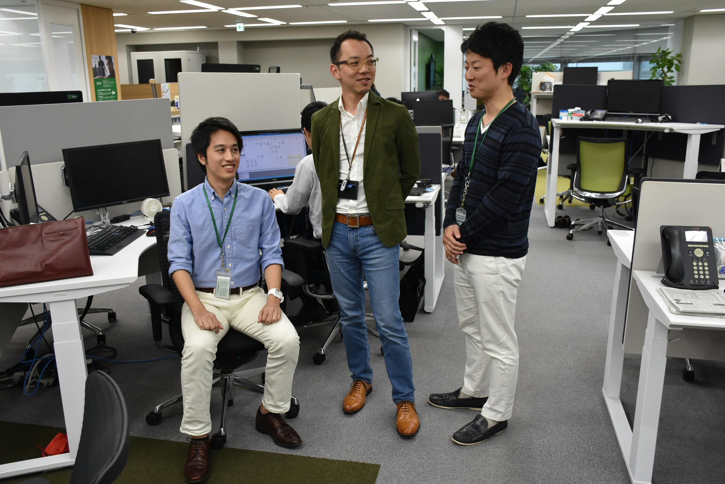 フラットな組織は 私服 が似合う 自由が育む創造性 Nikkei Style フラットな組織は 私服 が似合う 自由が育む創造性 Nikkei Style