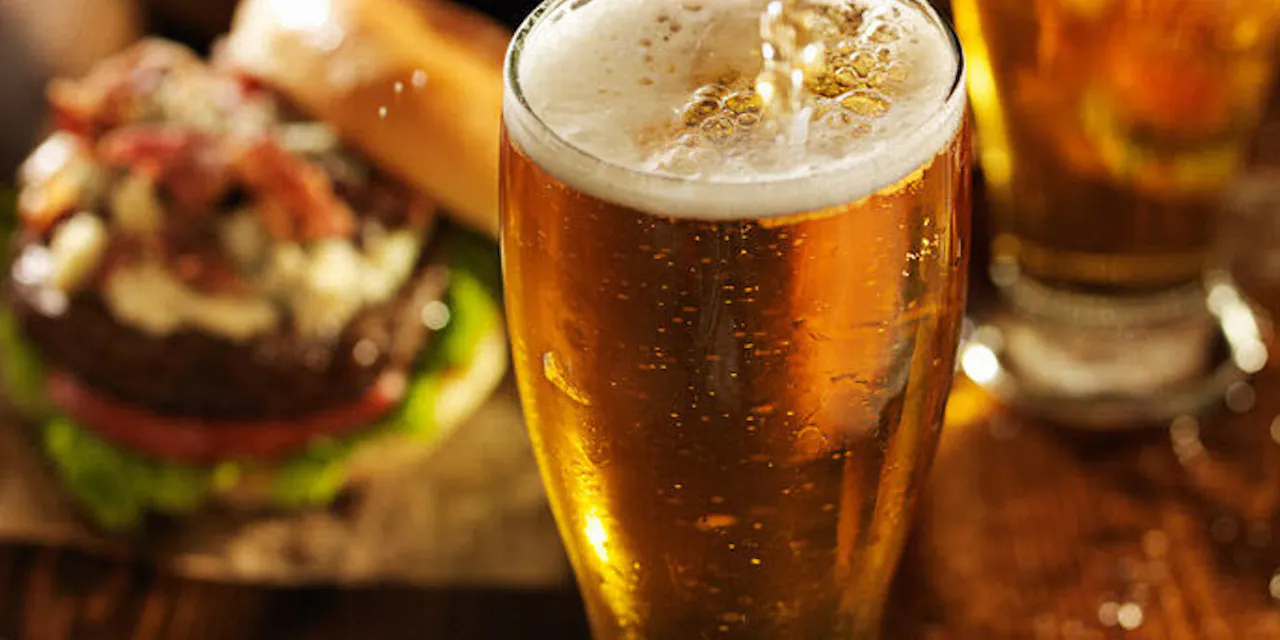 食べ物から取り込まれるプリン体は2 3割 痛風予備群1000万人以上 ビールより酒 Nikkei Style