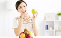 「果物をよく食べる人は生活習慣病リスクが少ない」ってご存じでした？（c）wang Tom-123rf
