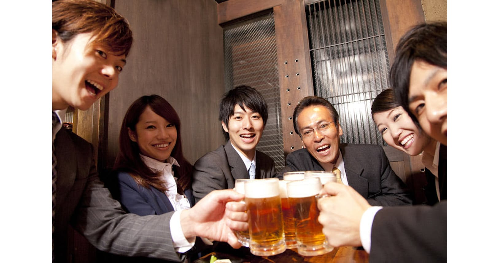 酒は毒か薬か 酒ジャーナリストが医師に聞いた Nikkei Style 酒は毒か薬か 酒ジャーナリストが医師に聞いた Nikkei Style