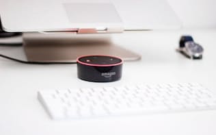 アマゾンのスピーカー 夫婦の会話を録音し勝手に送信 日本経済新聞