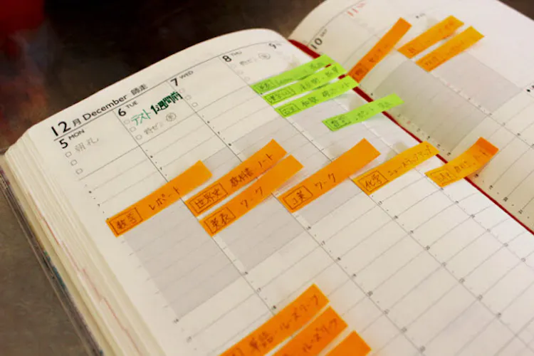 仕事も家庭も スケジュール管理は ふせん が便利 Nikkei Style 仕事も家庭も スケジュール管理は ふせん が便利 Nikkei Style