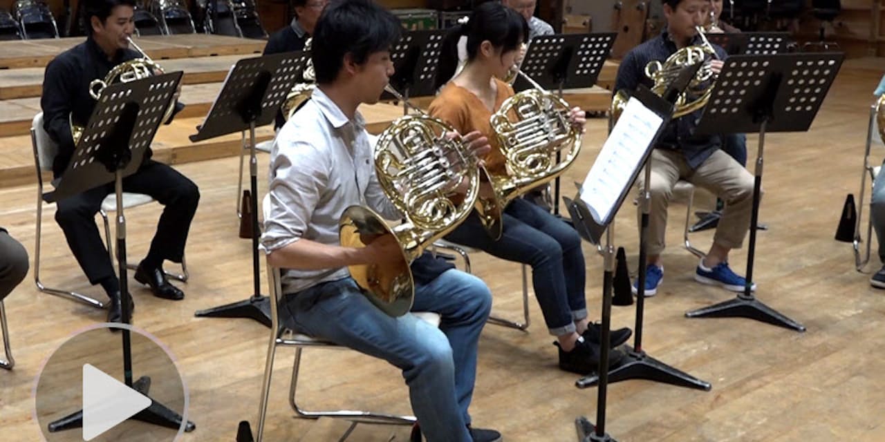 関東オケ有志ホルン10人衆 圧倒する響き Nikkei Style 関東オケ有志ホルン10人衆 圧倒する響き Nikkei Style
