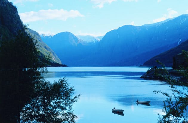 水辺から絶景を楽しむ旅 おとなの冒険 初級編 3 Nikkei Style 水辺から絶景を楽しむ旅 おとなの冒険 初級編 3 Nikkei Style