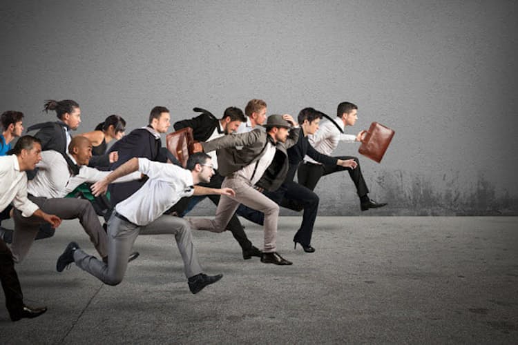 まかり通る「早い者勝ち」 なぜ合法|NIKKEIリスキリング