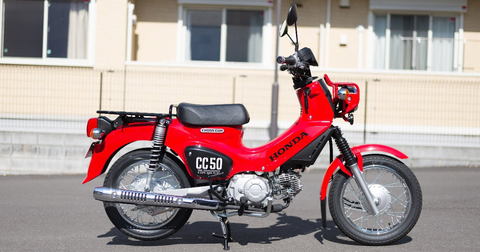 クロスカブ50を試乗しての印象 ホンダの新型クロスカブ 原付に新風 女性にアピール Nikkei Style