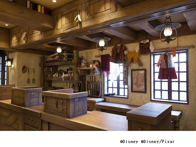 東京ディズニーランド ファンタジーランドにベビーと幼児のグッズ専門店 ブレイブリトルテイラー ショップ がオープン 日本経済新聞