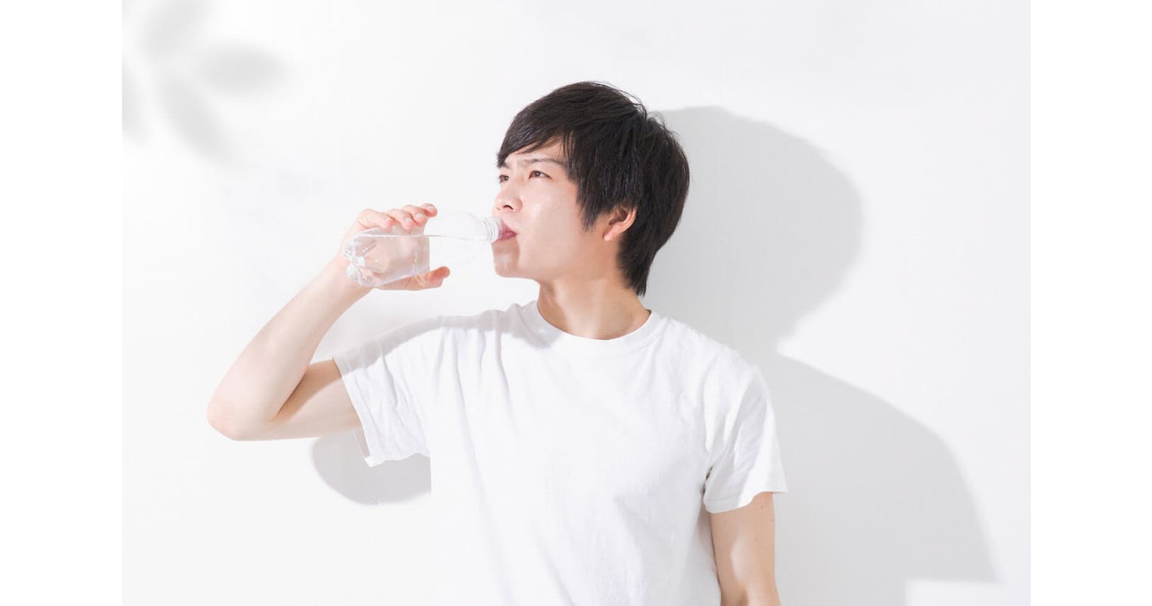 ごっくん運動でのどを筋トレ 飲み込み力 低下防ぐ Nikkei Style ごっくん運動でのどを筋トレ 飲み込み力 低下防ぐ Nikkei Style