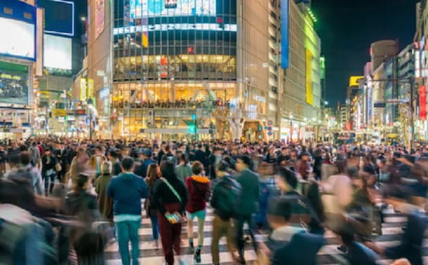 購買データをAIが分析し消費行動を追跡する（東京・渋谷駅前）