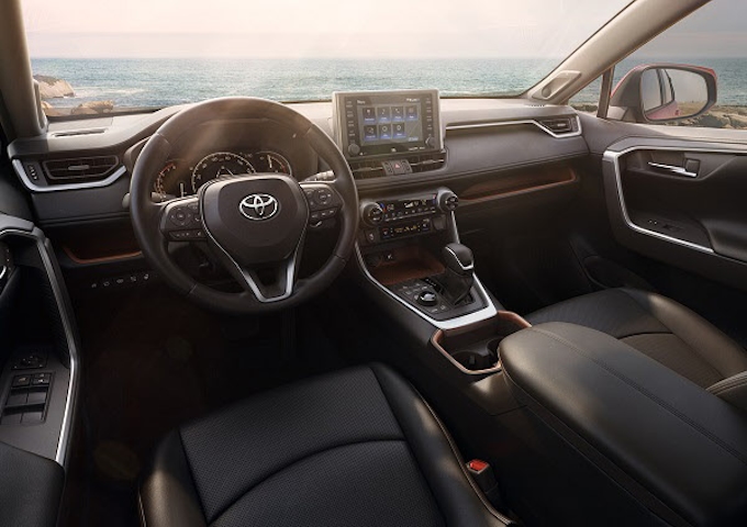 トヨタ ニューヨーク国際自動車ショーで新型 Rav4 を初披露 日本経済新聞