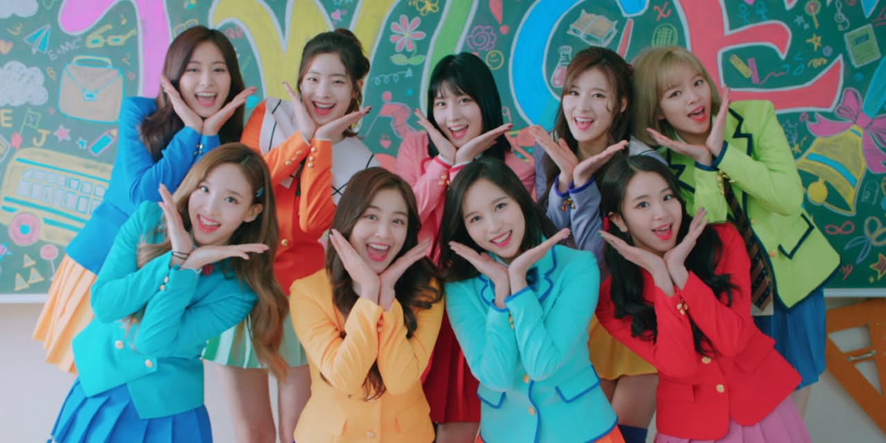 Twice 10代女子に圧倒的人気 ワイモバイルcm3位 Nikkei Style Twice 10代女子に圧倒的人気 ワイモバイルcm3位 Nikkei Style