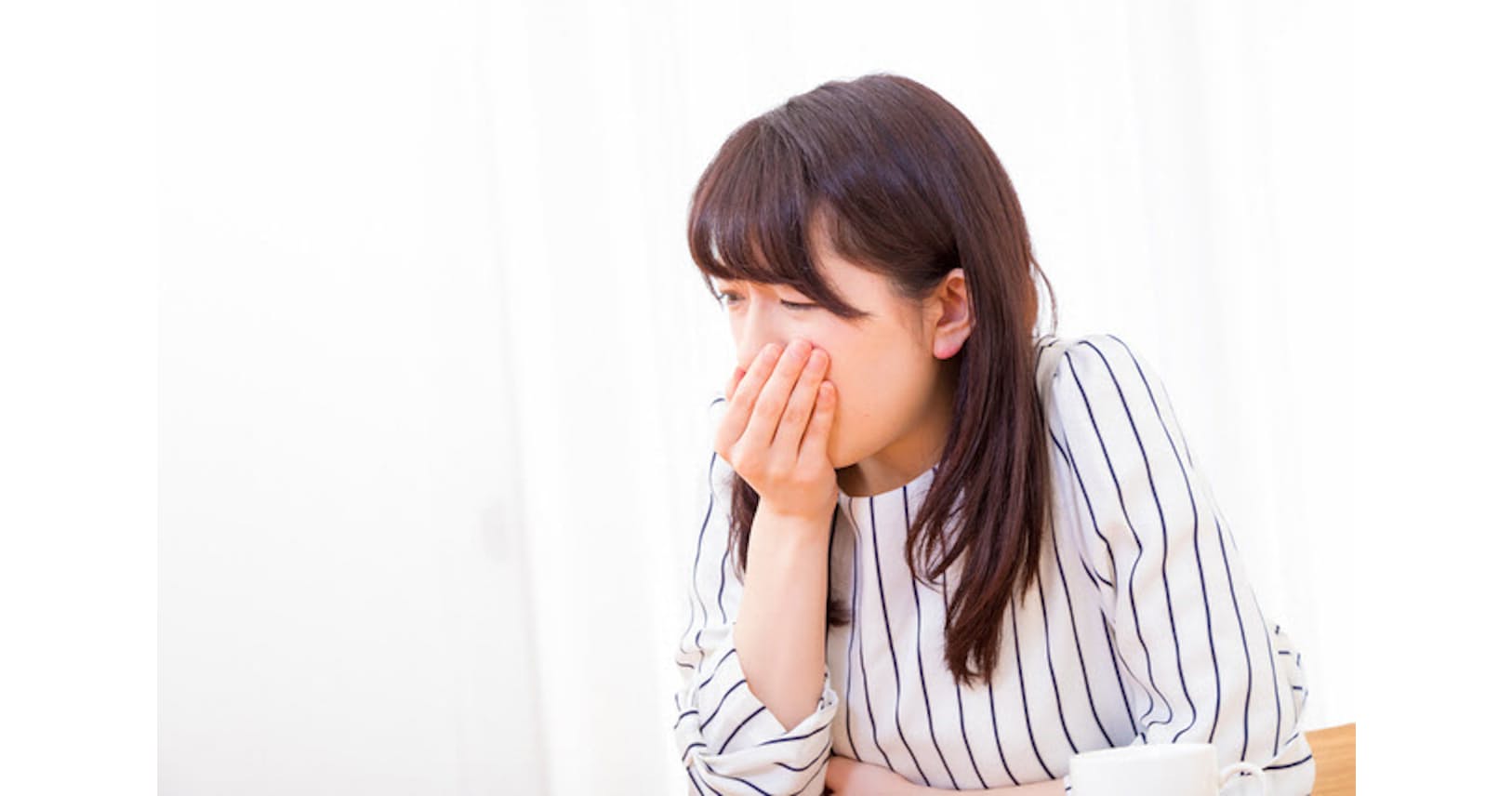胸焼け ムカムカの原因 胃液の逆流はこう予防 Nikkei Style 胸焼け ムカムカの原因 胃液の逆流はこう予防 Nikkei Style