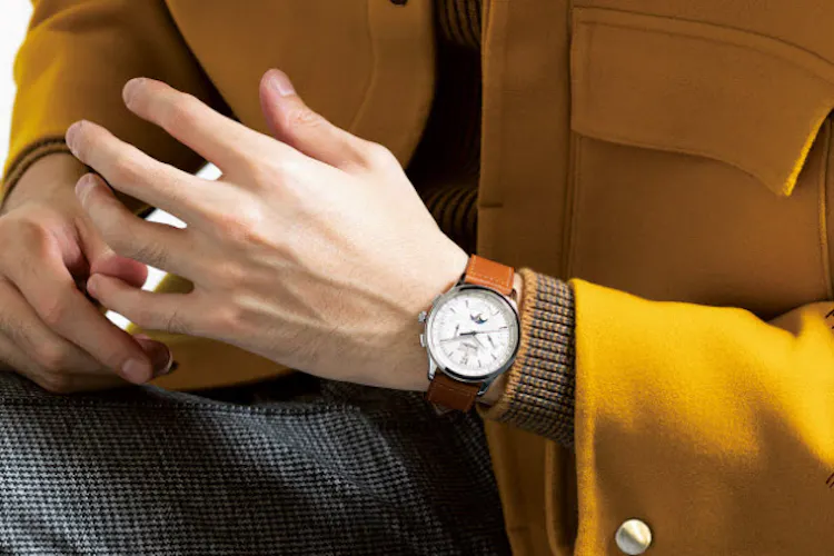 カジュアルにはあえて 正統派 時計 小径の名品4本 Nikkei Style カジュアルにはあえて 正統派 時計 小径の名品4本 Nikkei Style