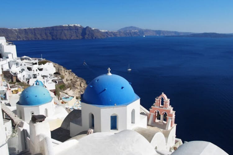 イクラの漬けやカラスミ ギリシャ土着ワインの好相性 Nikkei Style イクラの漬けやカラスミ ギリシャ土着ワインの好相性 Nikkei Style