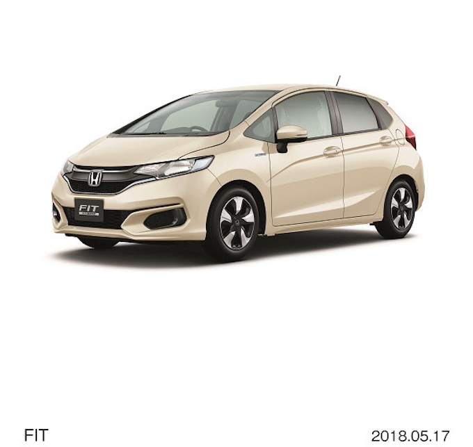 ホンダ Fit に特別仕様車 Comfort Edition を設定し発売 日本経済新聞