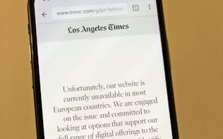 欧州から閲覧できなくなった米紙ロサンゼルス・タイムズのサイト画面（26日、ロンドン）