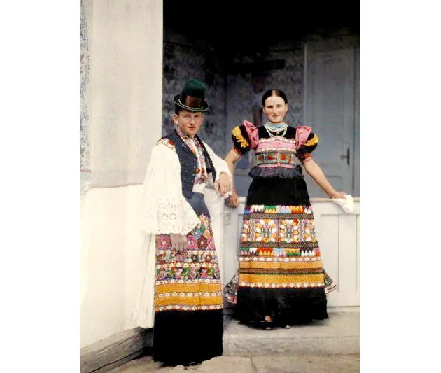 100年前は純白より多彩 世界のウエディングドレス Nikkei Style 100年前は純白より多彩 世界のウエディングドレス Nikkei Style