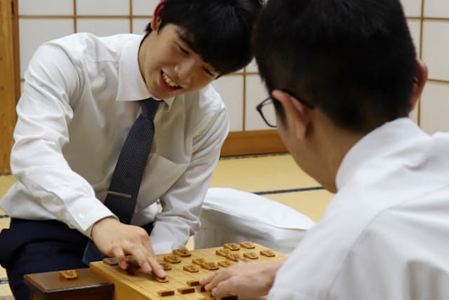 藤井聡太の活躍を支える マッチング 将棋棋士6段 片上大輔 藤井聡太の活躍を支える マッチング 将棋棋士6段 片上大輔