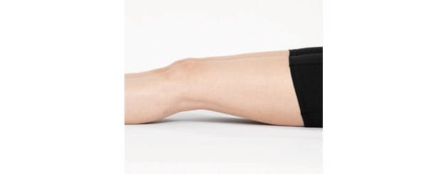 ひざ裏 を柔軟にすれば姿勢が良くなり体も心も健康に 壁ドン ひざ裏伸ばし 5 Nikkei Style ひざ裏 を柔軟にすれば姿勢が良くなり体も心も健康に 壁ドン ひざ裏伸ばし 5 Nikkei Style