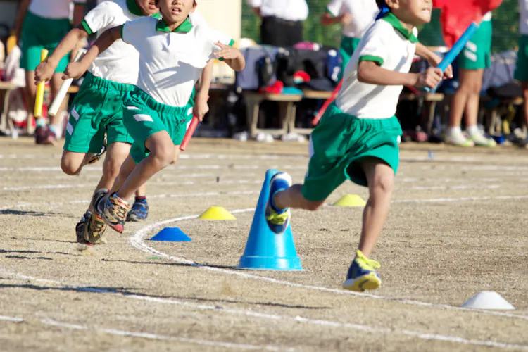 小学校 運動会は時短 大人の事情で競技と弁当カット Nikkei Style 小学校 運動会は時短 大人の事情で競技と弁当カット Nikkei Style