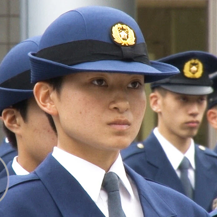 守られる側から守る側へ 潜入 警視庁警察学校 日本経済新聞 守られる側から守る側へ 潜入 警視庁警察学校 日本経済新聞