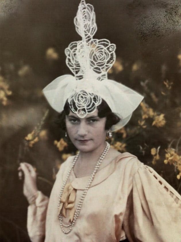 帽子はもっとおしゃれだった 100年前の民族衣装 Nikkei Style 帽子はもっとおしゃれだった 100年前の民族衣装 Nikkei Style