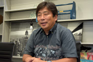 N高等学校の奥平博一校長