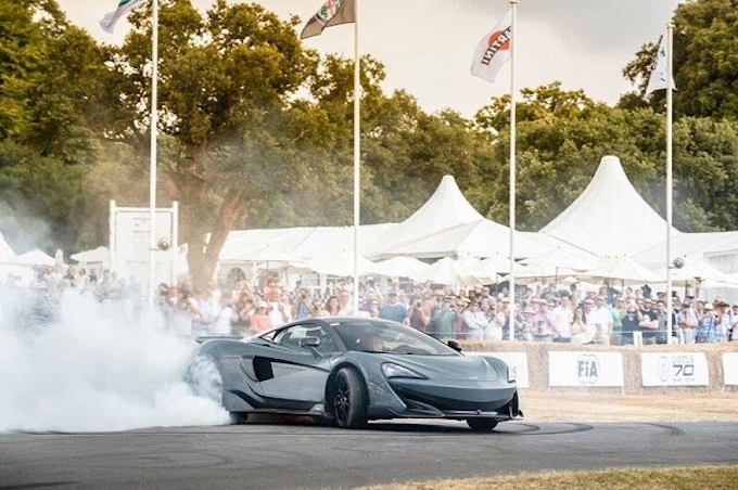 マクラーレン 25年までのビジネスプラン Track25 を発表 スポーツカー スーパーカーシリーズをハイブリット化 日本経済新聞