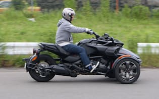 自動車の免許があれば乗れる三輪オートバイ「カンナム・スパイダー」（写真はF3）
