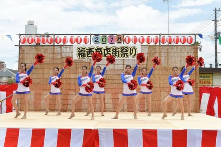 チア ダン 心打つ青春ドラマの王道と輝き Nikkei Style チア ダン 心打つ青春ドラマの王道と輝き Nikkei Style