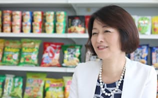 カルビーの執行役員・人事総務本部長の武田雅子さんは乳がんと闘いながら、産業カウンセラーの資格を取った