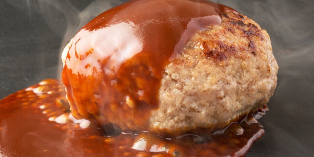 安い牛すね肉がジューシーさのもと 究極のハンバーグ Nikkei Style 安い牛すね肉がジューシーさのもと 究極のハンバーグ Nikkei Style