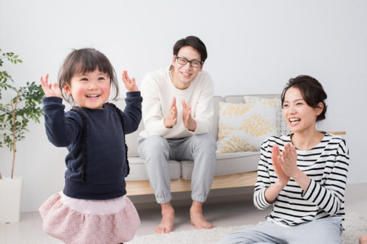 アイドルのダンスを踊る娘 動画サイトへ投稿は違法 Nikkei Style アイドルのダンスを踊る娘 動画サイトへ投稿は違法 Nikkei Style