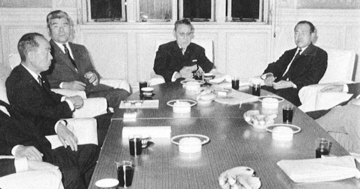 佐藤長期政権を要職で支える 日本経済新聞 佐藤長期政権を要職で支える 日本経済新聞