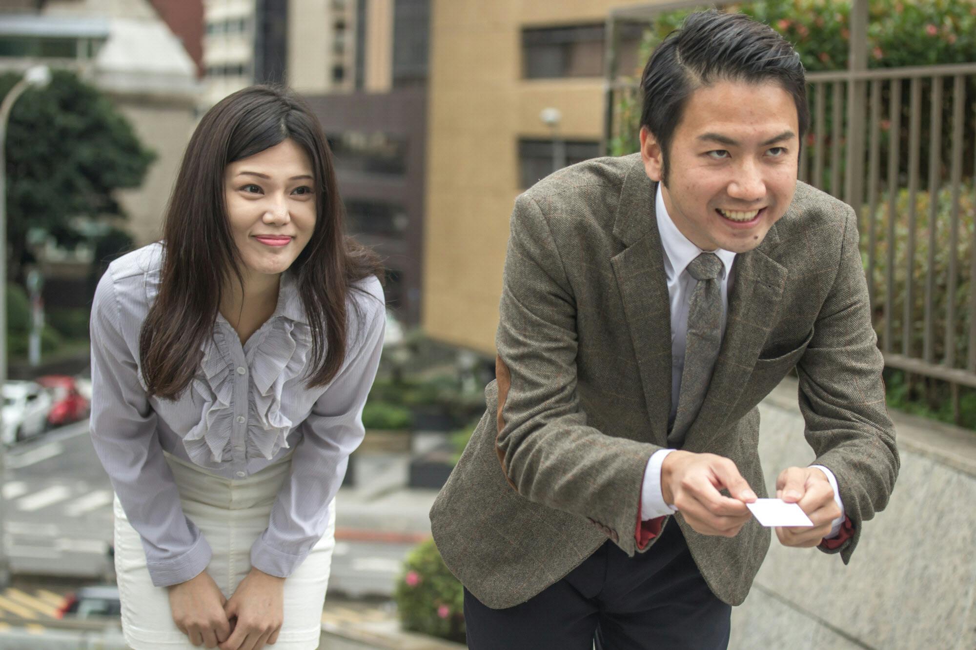 仕事の会話は 対等 がカギ 下手に出ても出世しない Nikkei Style