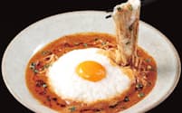 とろとろした食感や、マイルドなピリ辛味のゴマのうま味が魅力の「47china」のお月見風担々麺