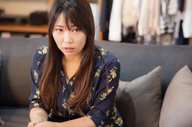 周囲からの 誤解 で さらに悩みが深くなっていく 服は胸のサイズで選びたい ア Nikkei Style 周囲からの 誤解 で さらに悩みが深くなっていく 服は胸のサイズで選びたい ア Nikkei Style