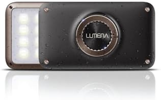 「LUMENA2」（税抜き1万4800円）。モバイルバッテリーとしても使用できる