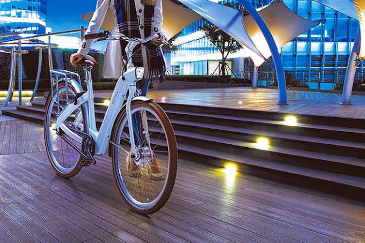 おしゃれで買い物にも便利 電動アシスト自転車5選 Nikkei Style おしゃれで買い物にも便利 電動アシスト自転車5選 Nikkei Style