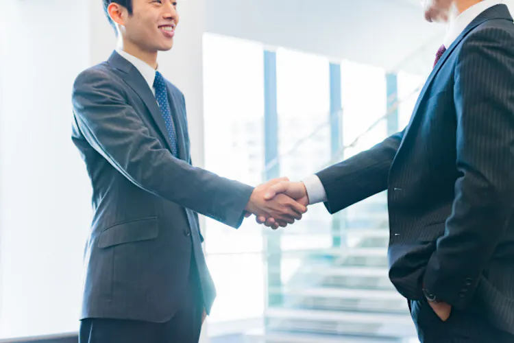 男のボタンルール ダブルジャケットはどうする Nikkei Style 男のボタンルール ダブルジャケットはどうする Nikkei Style