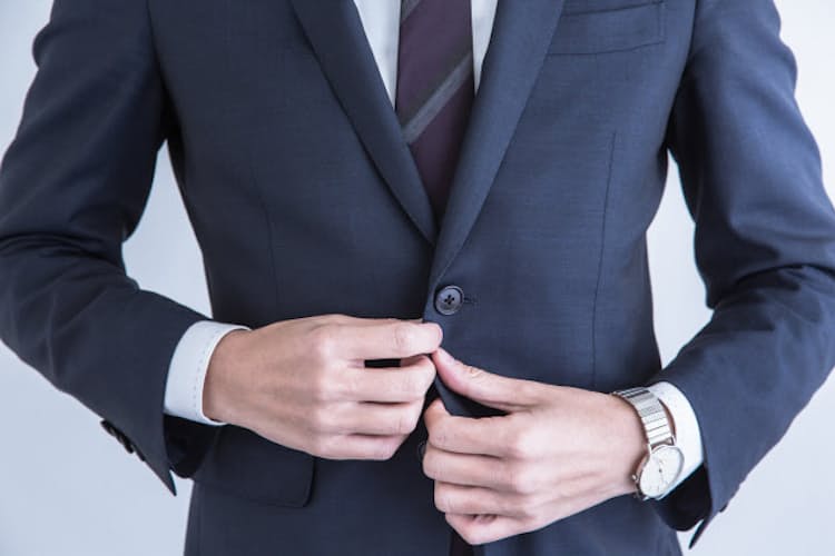 一番下のボタンは外せ 意外と知らない上着のマナー Nikkei Style