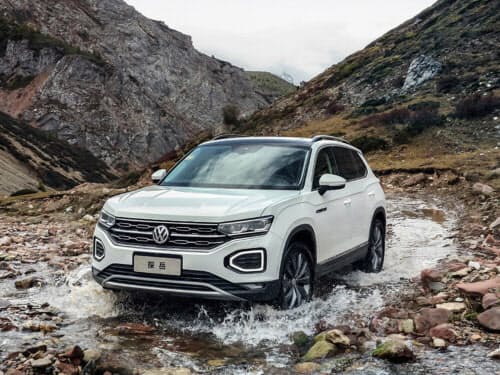 フォルクスワーゲン 中国にsuv攻勢 12モデル投入 日本経済新聞