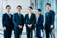 転職を考えるなら求人のトレンドをしっかりつかんでおきたい。写真はイメージ=PIXTA
