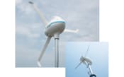 フライホイール内蔵の風車　　ビルメン鹿児島が開発した「TOMOの風（YG-4000）」は、定格出力4kWで、約500万円。試算では8kWの太陽光発電と同等の発電量を確保。今後、8～10kW機の開発も計画。