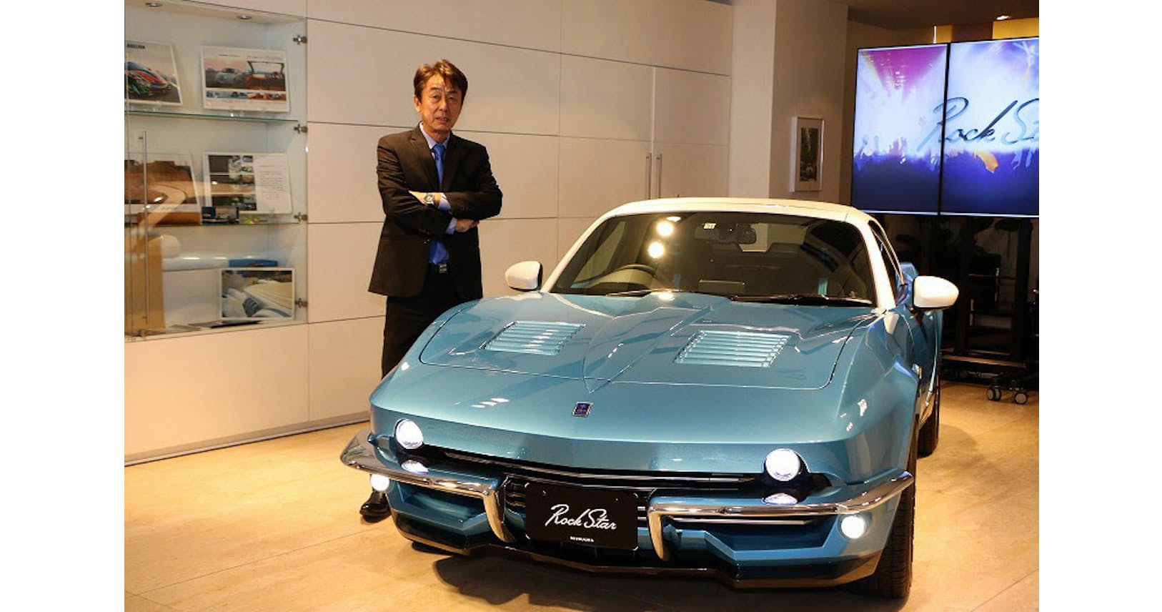 ロードスターをアメ車風に 光岡自動車のロックスター Mono Trendy Nikkei Style
