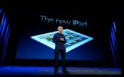 米国の発表会で新型iPadを発表する米アップルのティム・クックCEO