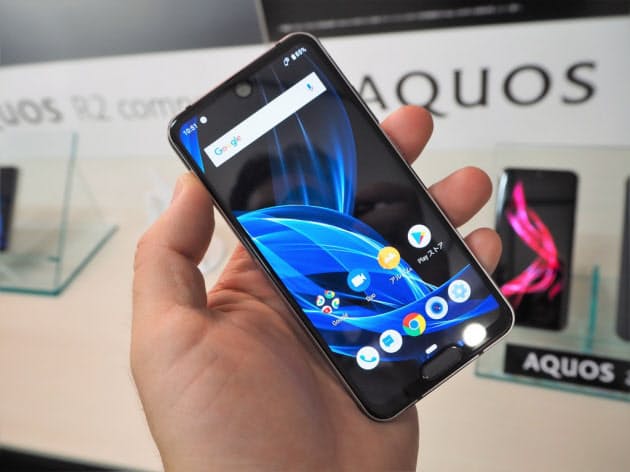 Aquos R2 Compact はwノッチでよりコンパクトに 大画面もコンパクトで軽く 好調 Nikkei Style Aquos R2 Compact はwノッチでよりコンパクトに 大画面もコンパクトで軽く 好調 Nikkei Style