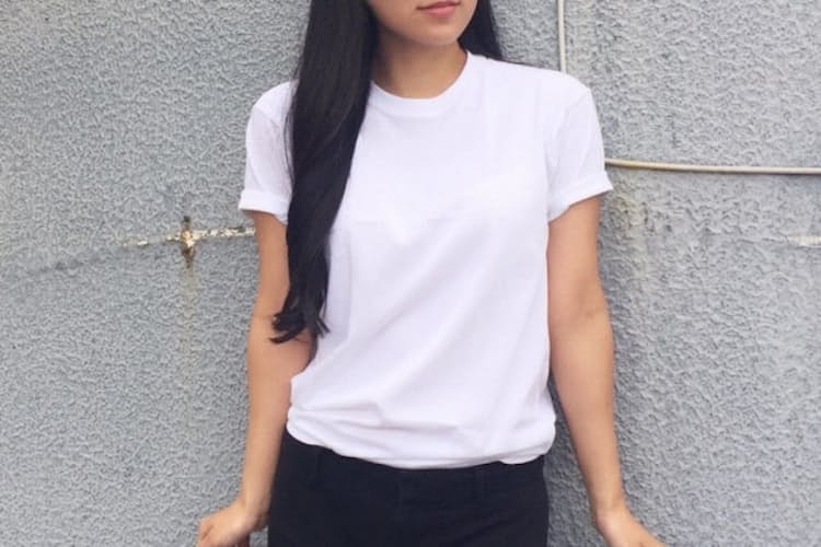 シンプルを楽しむ ノームコア風 ファッション女子 Nikkei Style シンプルを楽しむ ノームコア風 ファッション女子 Nikkei Style