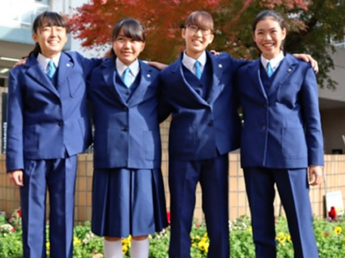 女子も選べるスラックス 中学校制服 Lgbtに配慮 日本経済新聞 女子も選べるスラックス 中学校制服 Lgbtに配慮 日本経済新聞